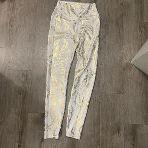 Carbon 38 Snake print Leggings